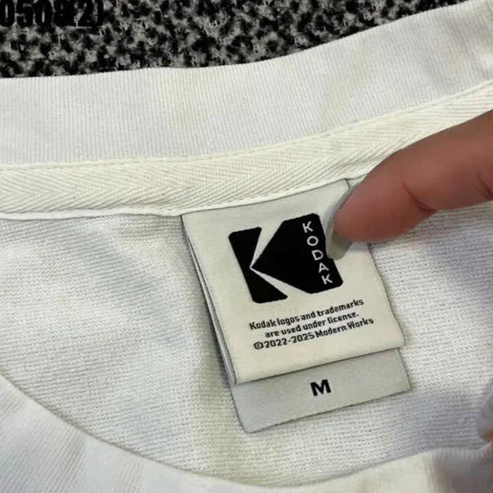 [BUNJANG] Kodak White Short Sleeve T-Shirt / 코닥 화이트 반팔 티셔츠