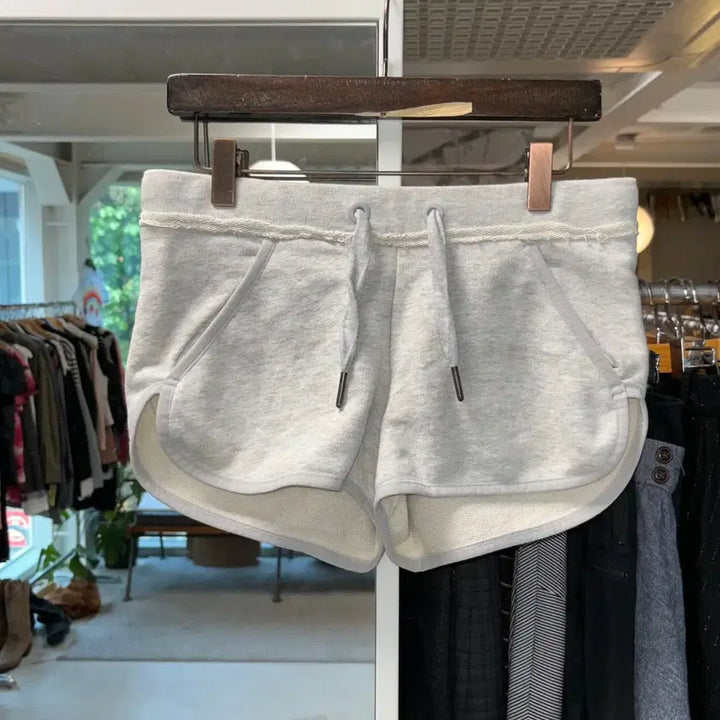 [BUNJANG] Adidas Stella McCartney Shorts / 아디다스 스텔라 매카트니 쇼츠