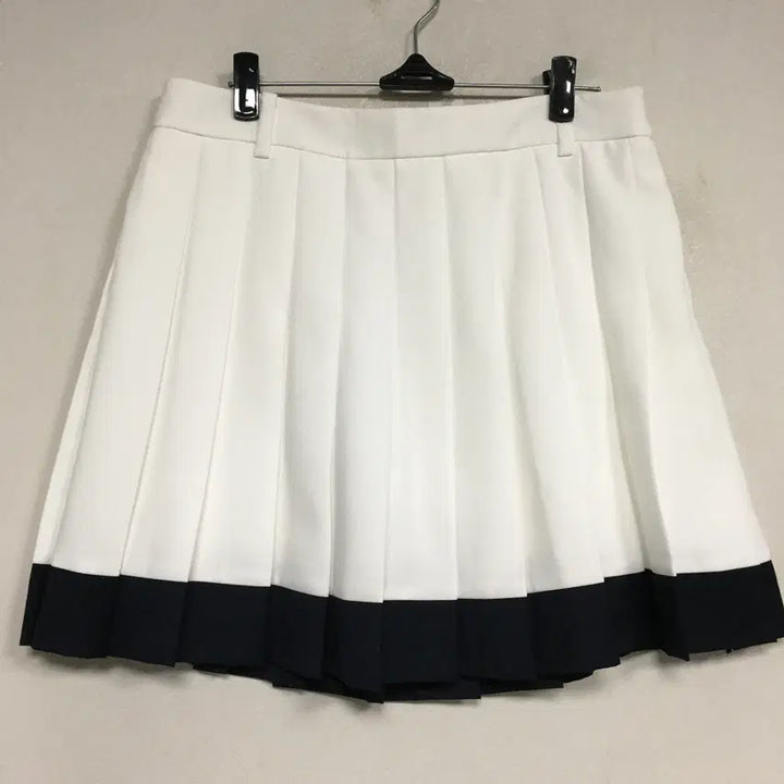 [BUNJANG] Lucky Chouette Lucky Marche Pleated Flare Skirt M / 럭키슈에뜨 럭키마르쉐 플리츠 플레어 스커트 M
