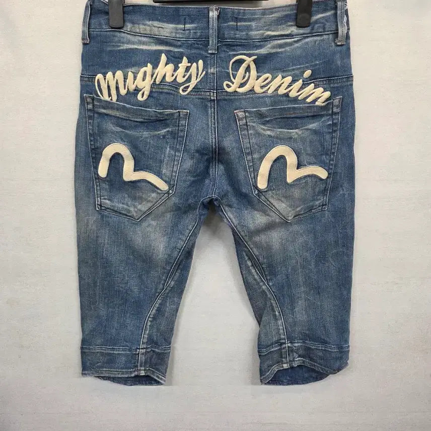 [BUNJANG] EVISU Old School Vintage Lettering Half Denim Shorts 28 / 에비수 올드스쿨 빈티지 레터링 하프 데님반바지 28