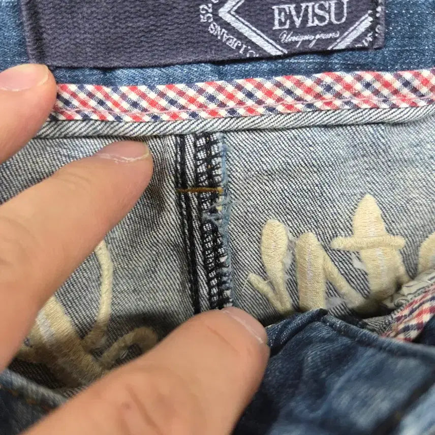 [BUNJANG] EVISU Old School Vintage Lettering Half Denim Shorts 28 / 에비수 올드스쿨 빈티지 레터링 하프 데님반바지 28