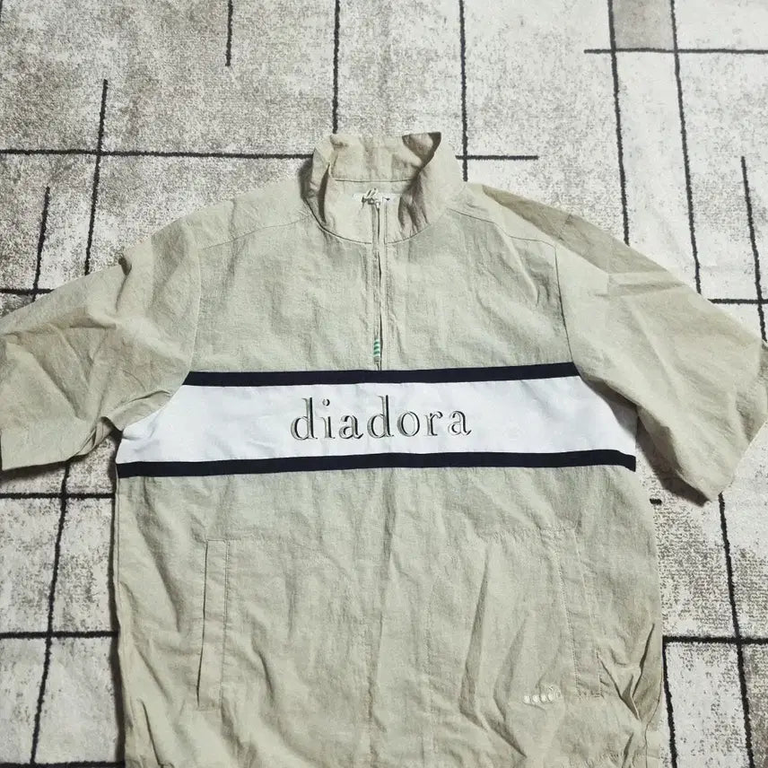 [BUNJANG] Diadora Short-Sleeve Half-Zip Anorak Windbreaker Beige / 디아도라 반팔 하프집업 아노락 바람막이 베이지
