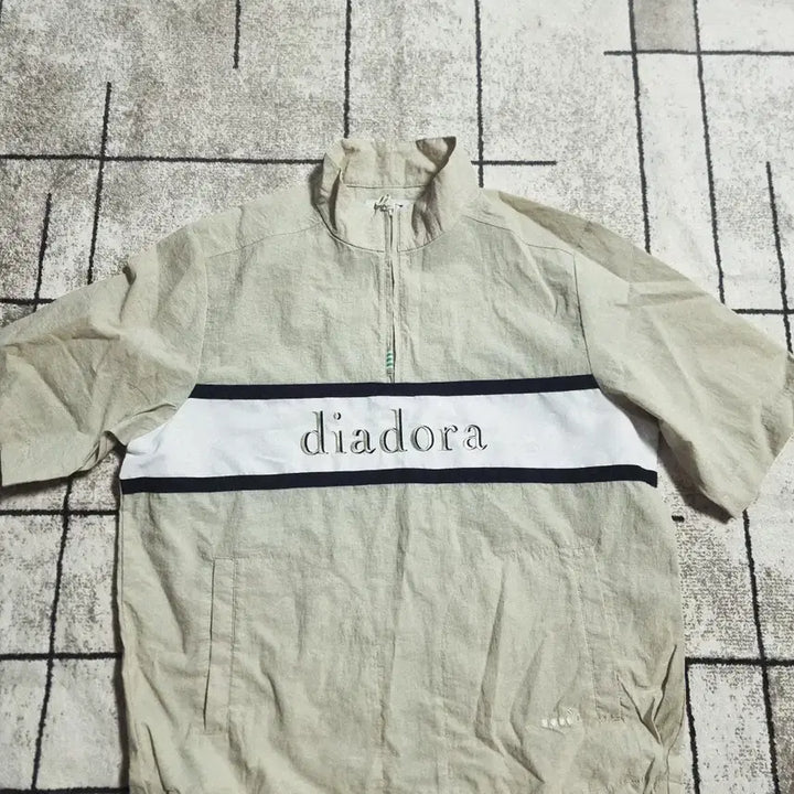 [BUNJANG] Diadora Short-Sleeve Half-Zip Anorak Windbreaker Beige / 디아도라 반팔 하프집업 아노락 바람막이 베이지