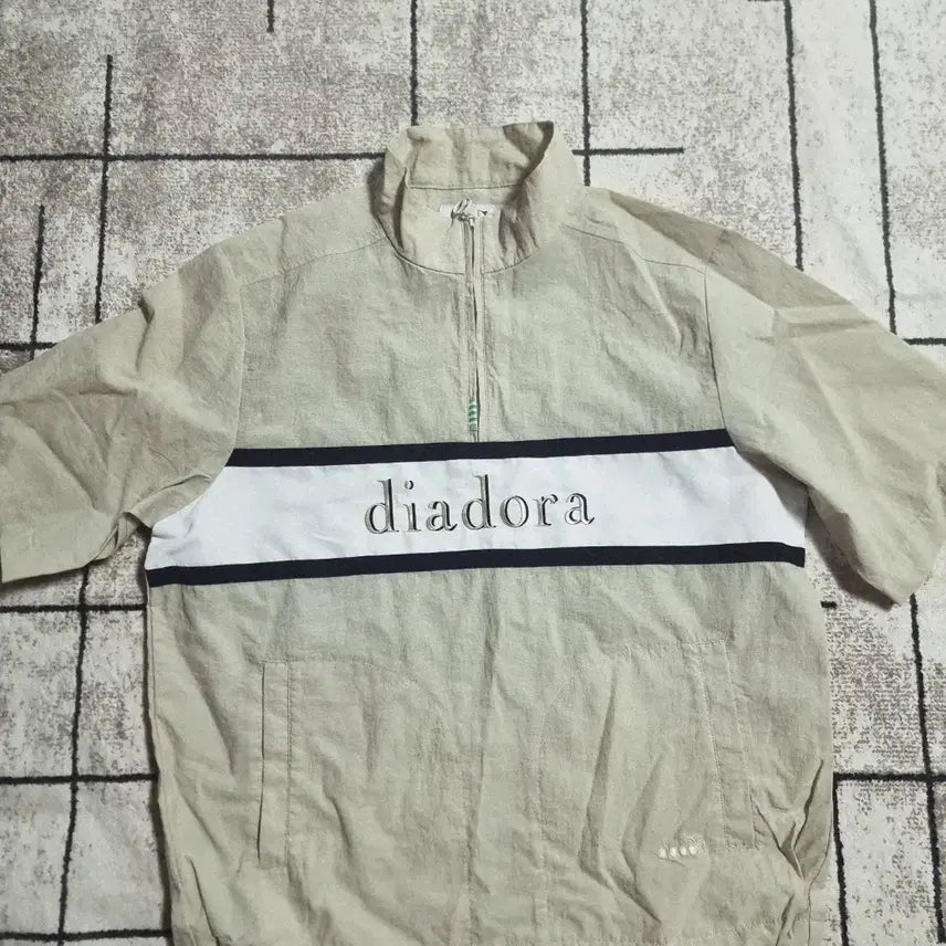 [BUNJANG] Diadora Short-Sleeve Half-Zip Anorak Windbreaker Beige / 디아도라 반팔 하프집업 아노락 바람막이 베이지