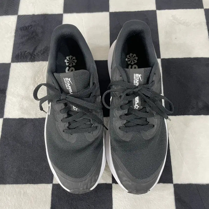 [BUNJANG] Nike Star Runner 3 Running Shoes 240mm / 545) 나이키 스타러너3 런닝화 240mm