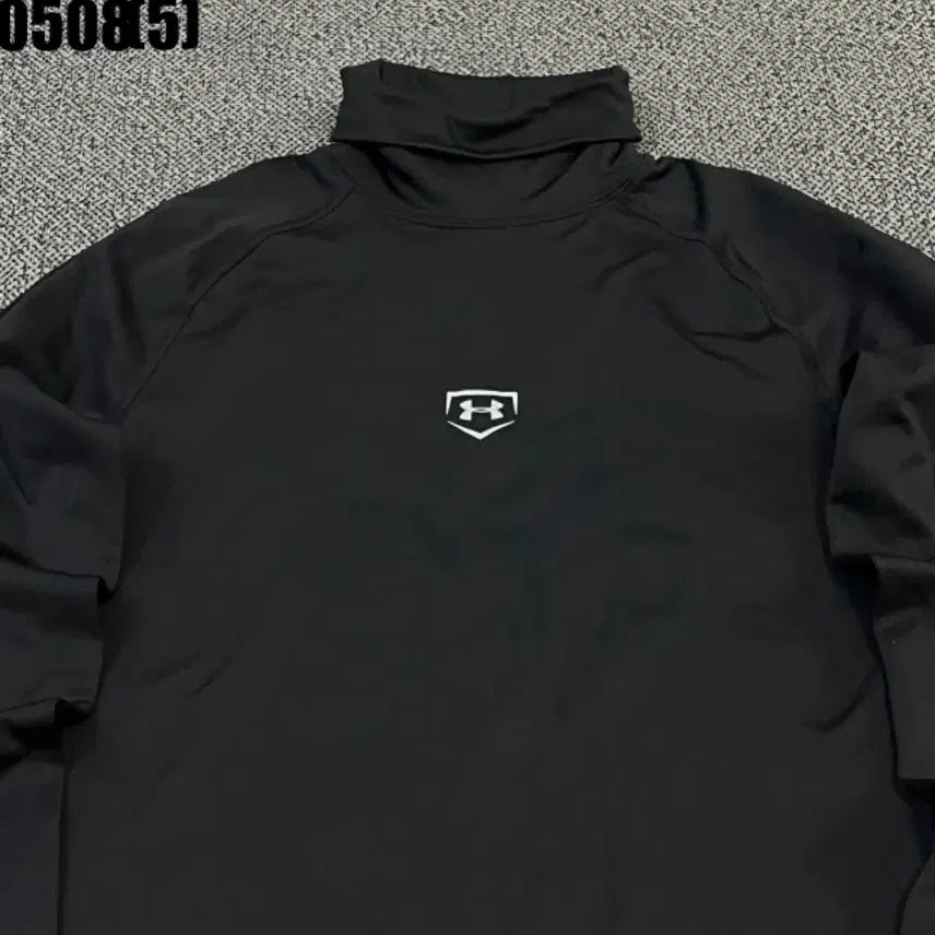 [BUNJANG] Under Armour Black Roll Neck Long Sleeve T-Shirt / 언더아머 블랙 롤넥 긴팔 티셔츠
