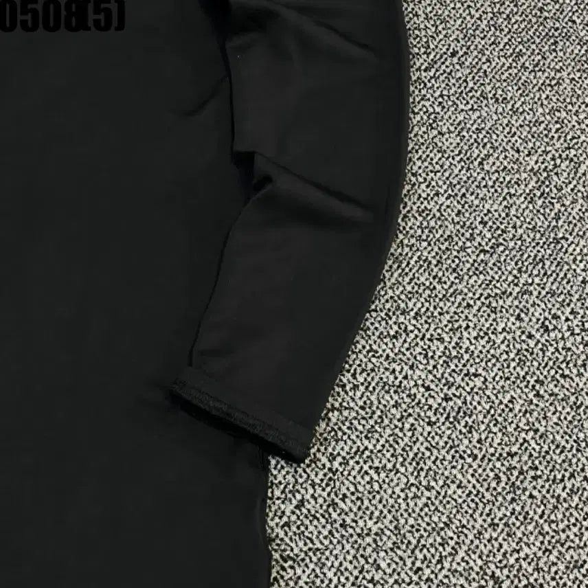 [BUNJANG] Under Armour Black Roll Neck Long Sleeve T-Shirt / 언더아머 블랙 롤넥 긴팔 티셔츠