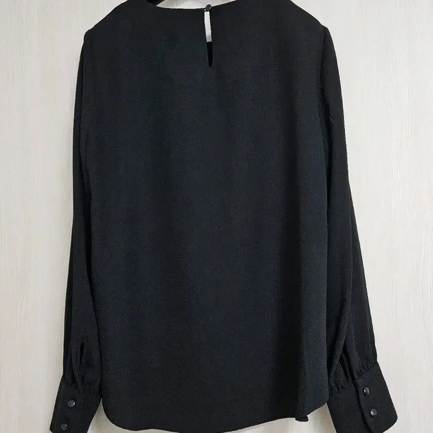 [BUNJANG] Mio Black Basic Long Sleeve Blouse Size M / 미쏘 블랙 기본 긴팔 블라우스 M 하객룩 추천
