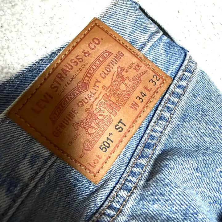 [SOLD OUT] [34]리바이스 501 데님 팬츠 연청바지 levis