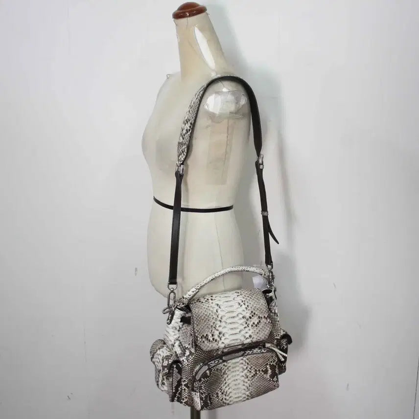 [BUNJANG] KABA STORY Genuine Python Shoulder Bag White / B-10682/KABASTHRIE 정품 여성용 파이톤 숄더백