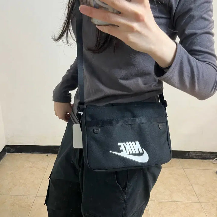 [BUNJANG] Nike Crossbody Bag / 나이키 크로스백