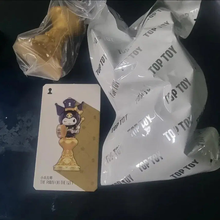 [BUNJANG] Kuromi Chess Figure, Pouch, Slippers, Tote Bag, Bag Bundle Set / 쿠로미 체스 피규어/가방/슬리퍼 일괄판매