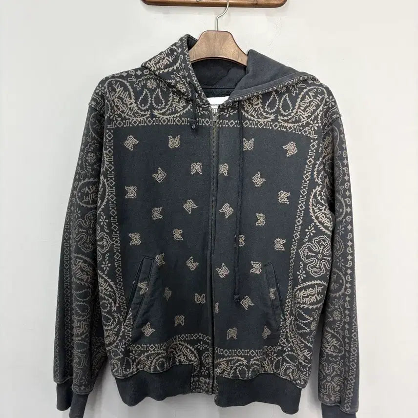 [BUNJANG] Thisisneverthat Bandana Sweatshirt Hoodie Zip-up / 디스이즈네버댓 반다나 스웨트셔츠 후드집업 A3861