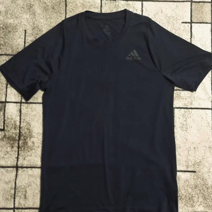 [BUNJANG] Adidas Running Functional Short Sleeve T-Shirt Black Gold Size S / 아디다스 러닝 런닝 블랙 기능성 반팔 골드 90 S