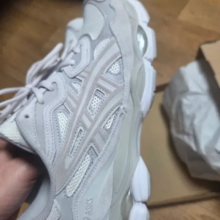 [BUNJANG] Asics Gel NYC Sneakers (280mm) / 아식스 젤 nyc 280mm 팝니다