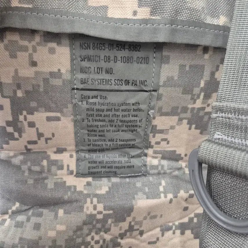 [BUNJANG] BAE SYSTEMS SDS OF PA INC. US Military Digital Camo Hydration Pack / 미군 디지털 카모 패턴의 하이드레이션 백이에요야외 활동 시 수분 보충에