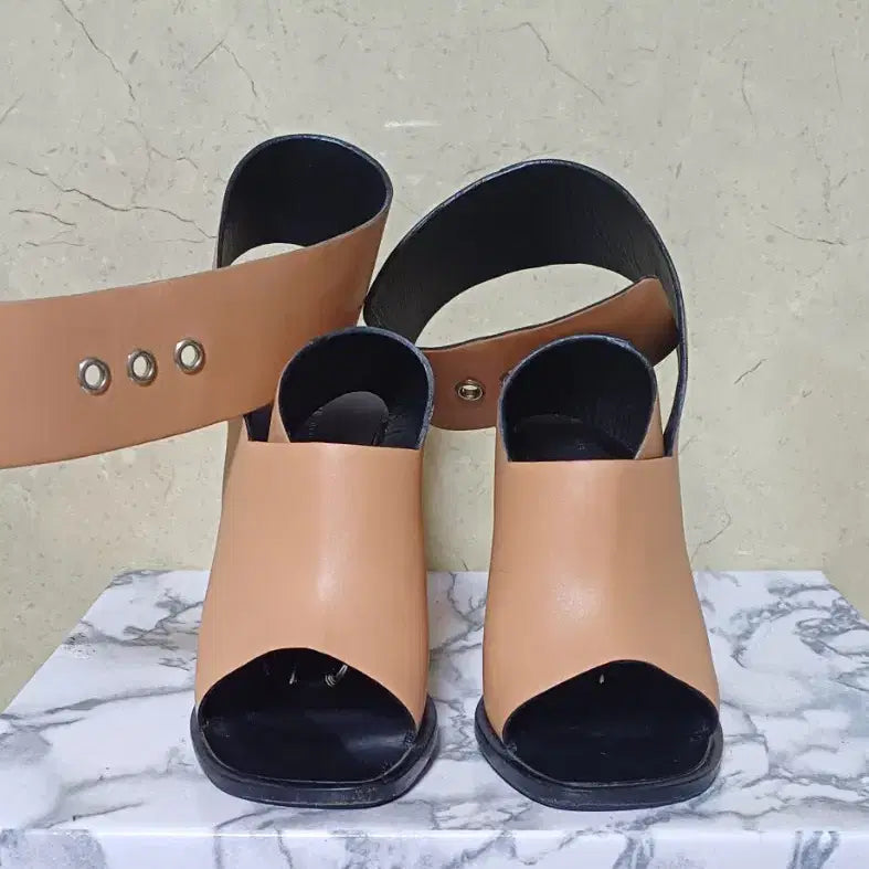 [BUNJANG] Celine Strap Sandals / 셀린느 정품 스트랩샌들 245~250