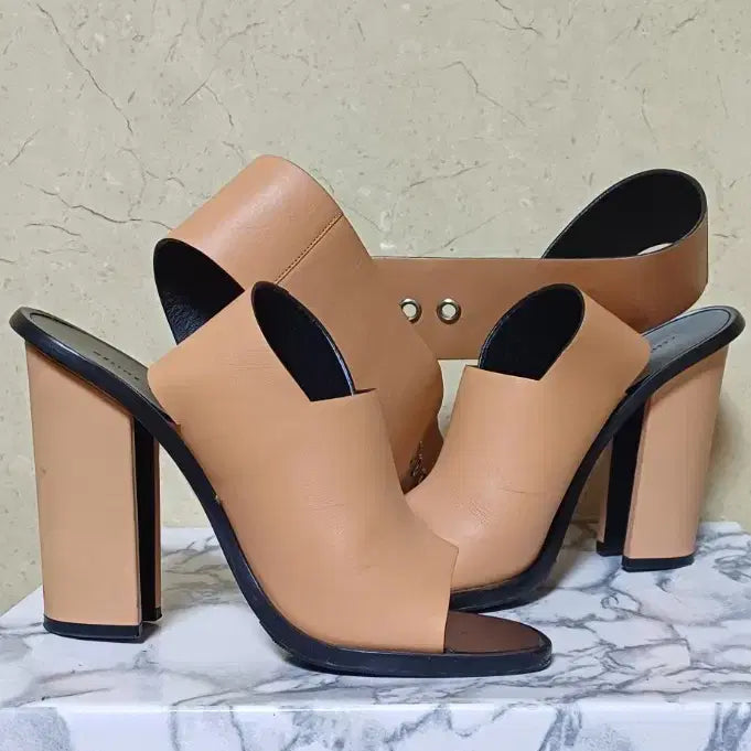 [BUNJANG] Celine Strap Sandals / 셀린느 정품 스트랩샌들 245~250