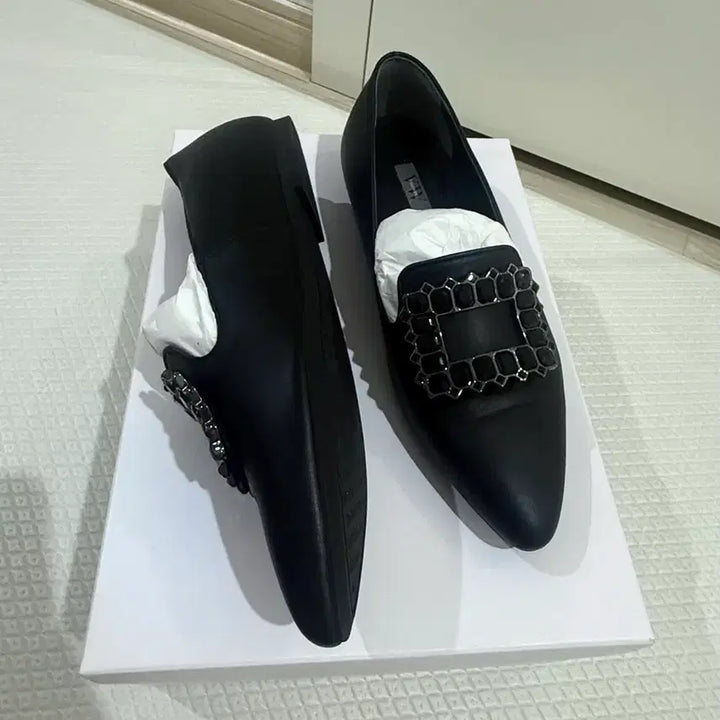 [SOLD OUT] 베라왕 플랫슈즈 240 (새상품)