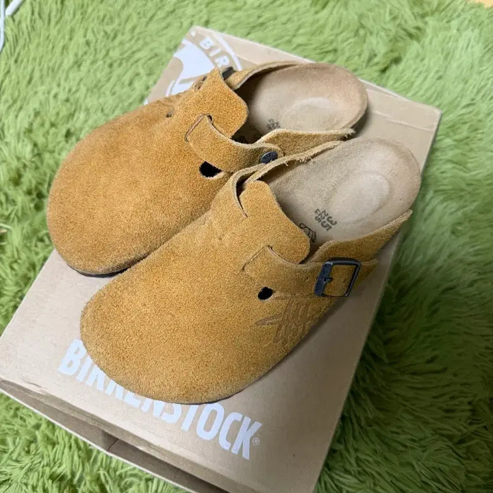 [BUNJANG] Stussy Birkenstock Suede Sandals (Size 35) / [35]스투시 버켄스탁