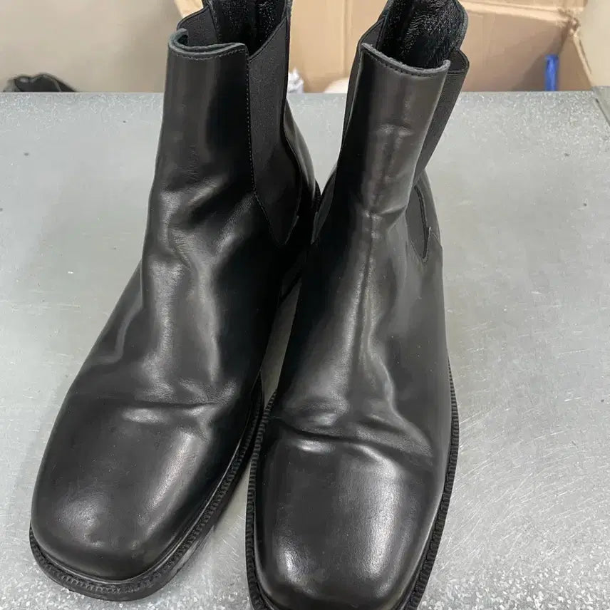 [BUNJANG] Romantic Move Black Chelsea Boots / 로맨틱무브 블랙 첼시 부츠 250 (gr-4829)