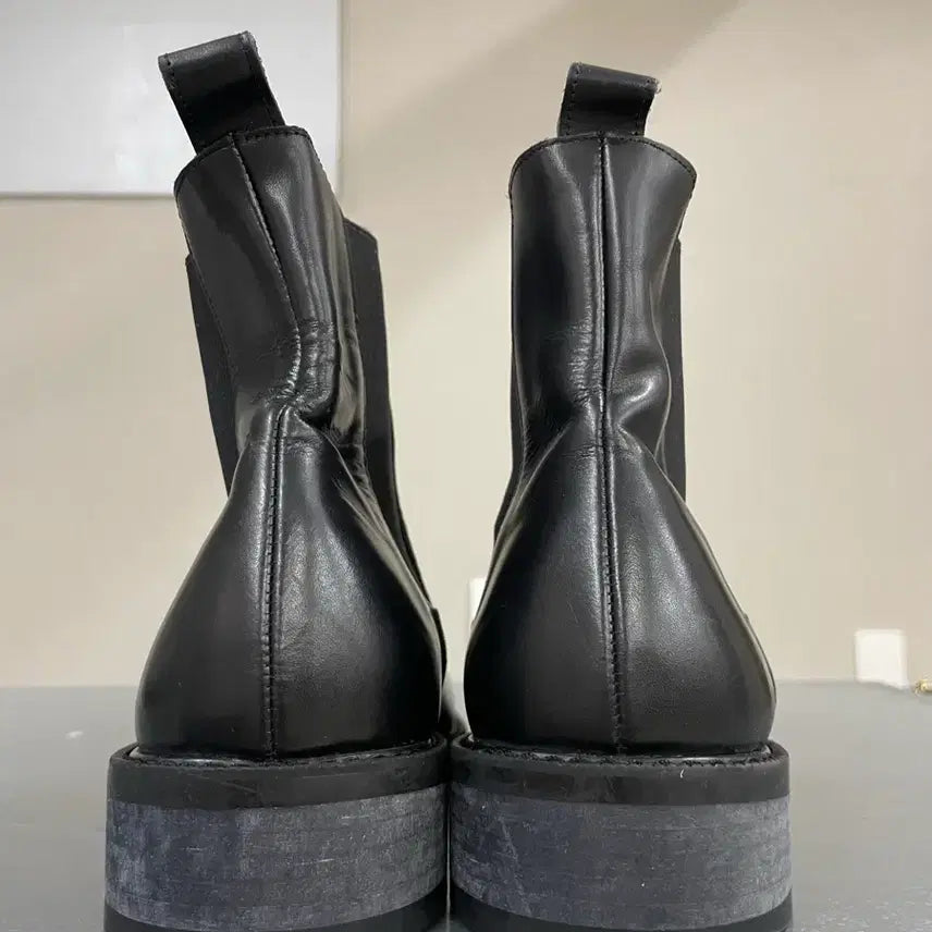 [BUNJANG] Romantic Move Black Chelsea Boots / 로맨틱무브 블랙 첼시 부츠 250 (gr-4829)