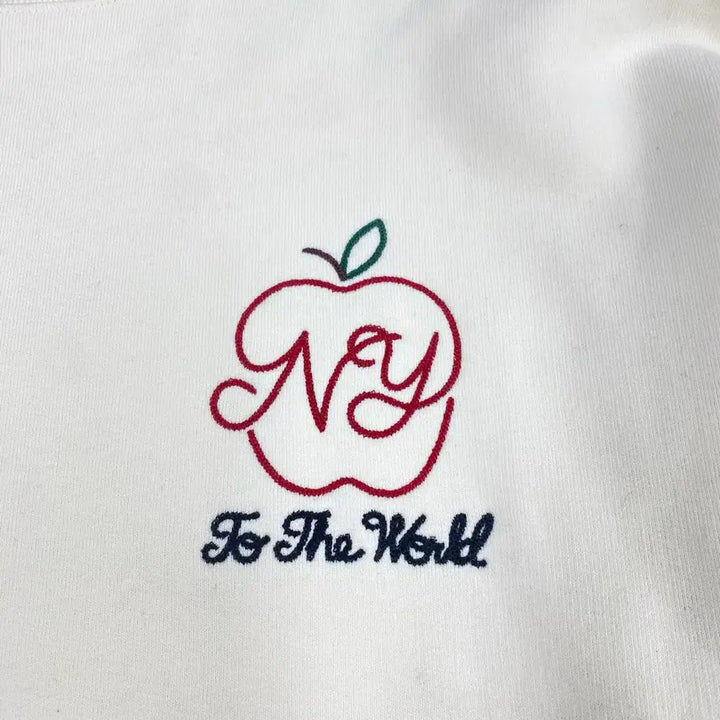 [BUNJANG] Kith New York Embroidered Logo Crewneck Sweatshirt (Size 105) / 키스 kith 뉴욕 자수 로고 크루넥 맨투맨 (105)