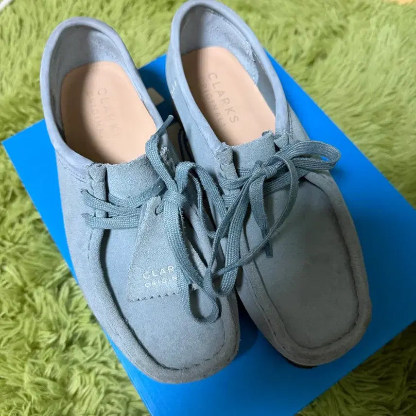 [BUNJANG] Clarks Wallabee Suede Sky Blue Loafers (230) / [230]클락스 왈라비