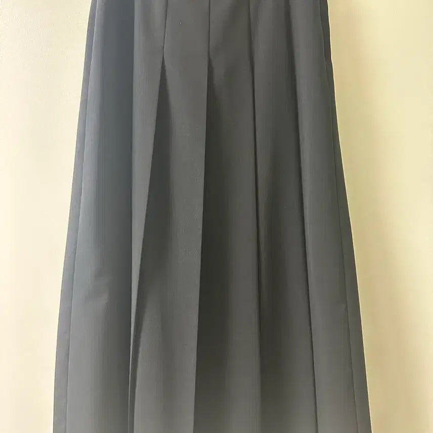 [BUNJANG] Facade Pattern Summer Wool Pleated Skirt (Black, S) / 파사드패턴 썸머 울 플리츠스커트(블랙,S)