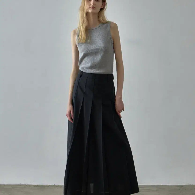 [BUNJANG] Facade Pattern Summer Wool Pleated Skirt (Black, S) / 파사드패턴 썸머 울 플리츠스커트(블랙,S)