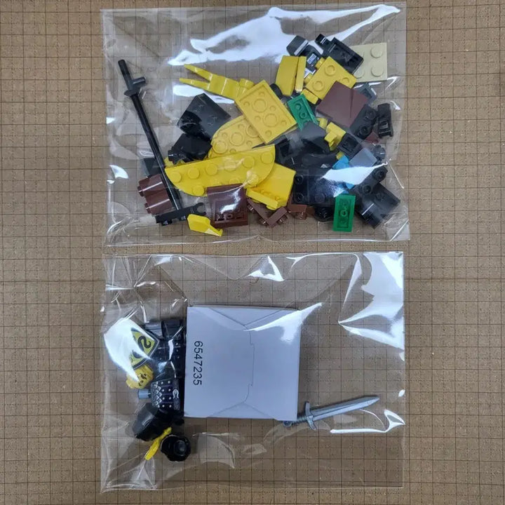[BUNJANG] LEGO Castle Serpent Knight + Brick Horse (Unused) / 레고 캐슬 뱀기사+브릭말 미사용 팝니다