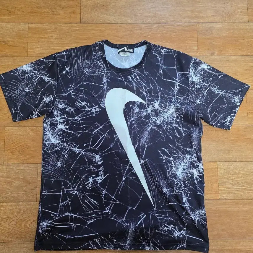 [BUNJANG] Comme des Garçons x Nike T-Shirt / 꼼데가르송 X 나이키 티셔츠
