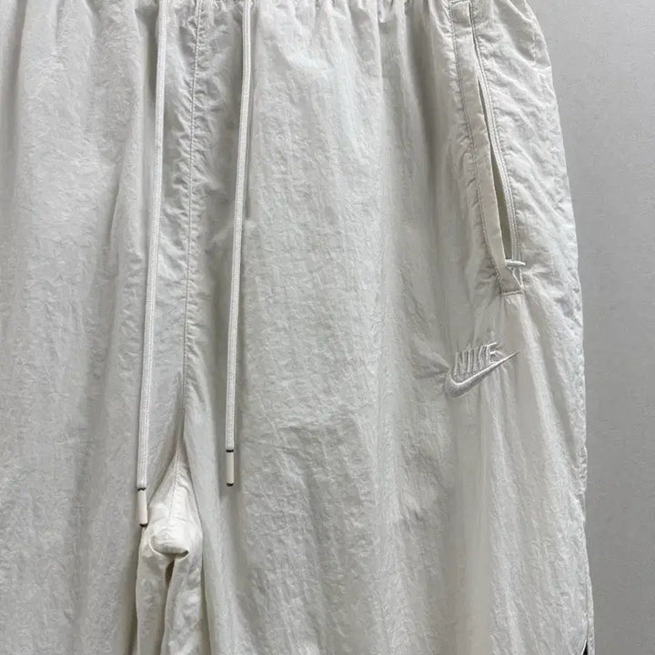 [BUNJANG] Nike Big Swoosh Woven Jogger Pants / 남성 M-L / 나이키 빅스우시 우븐 조거팬츠