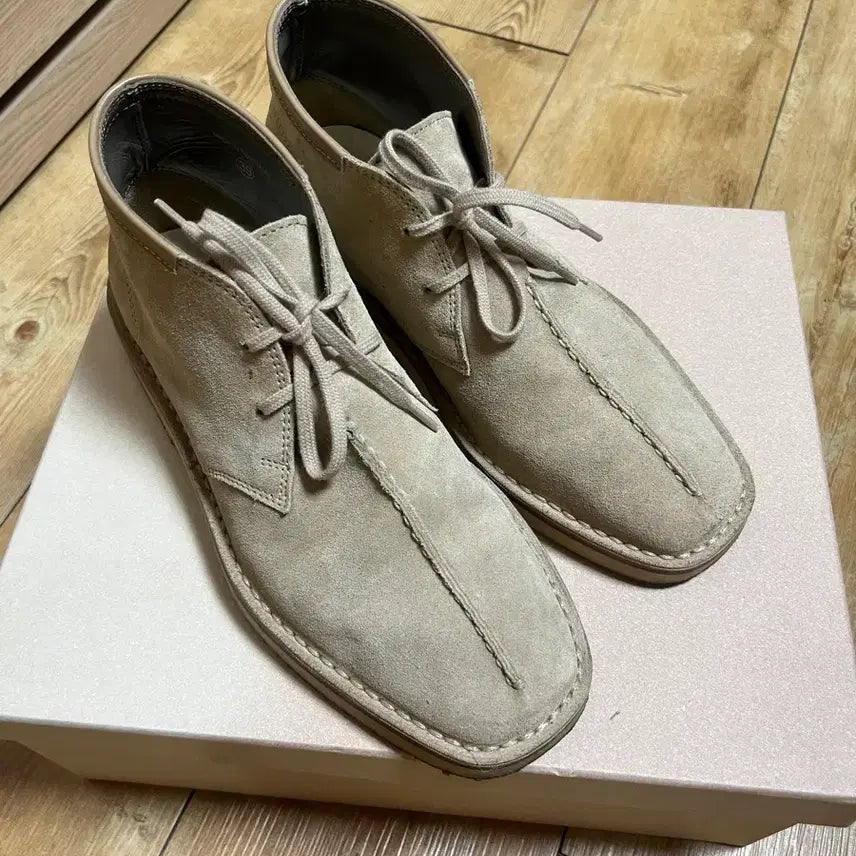 [BUNJANG] Lemaire Desert Boots Sand 260 / 르메르 데저트부츠 샌드39사이즈