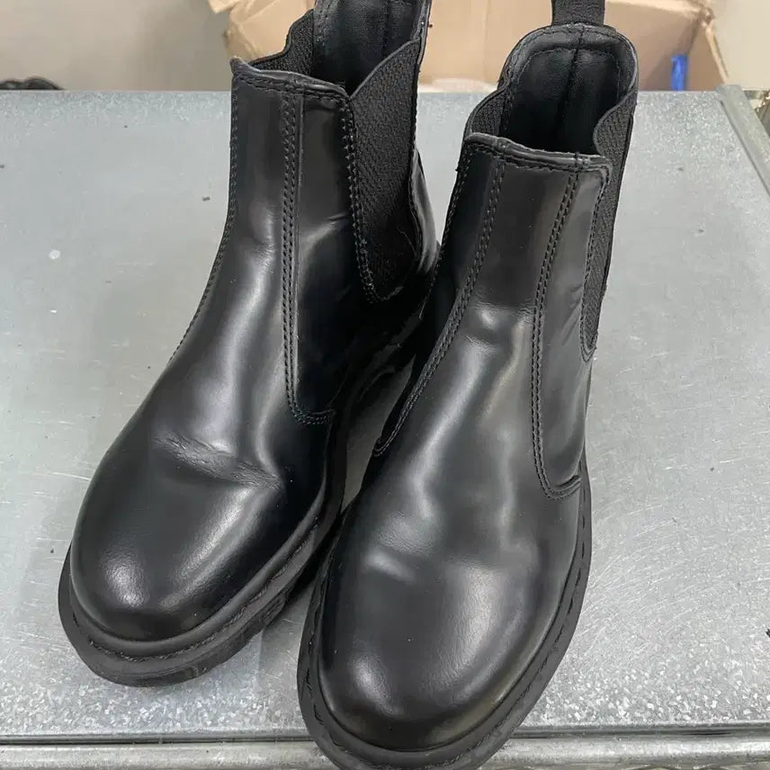 [BUNJANG] Dr. Martens 2976 Mono Black Chelsea Boots / 닥터마틴 2976 모노 블랙 uk4 (gr-4831)