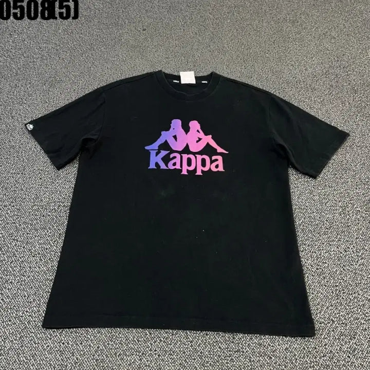 [BUNJANG] Kappa Black Short Sleeve T-Shirt Gradient Logo / 카파 블랙 반팔 티셔츠 그라데이션 로고