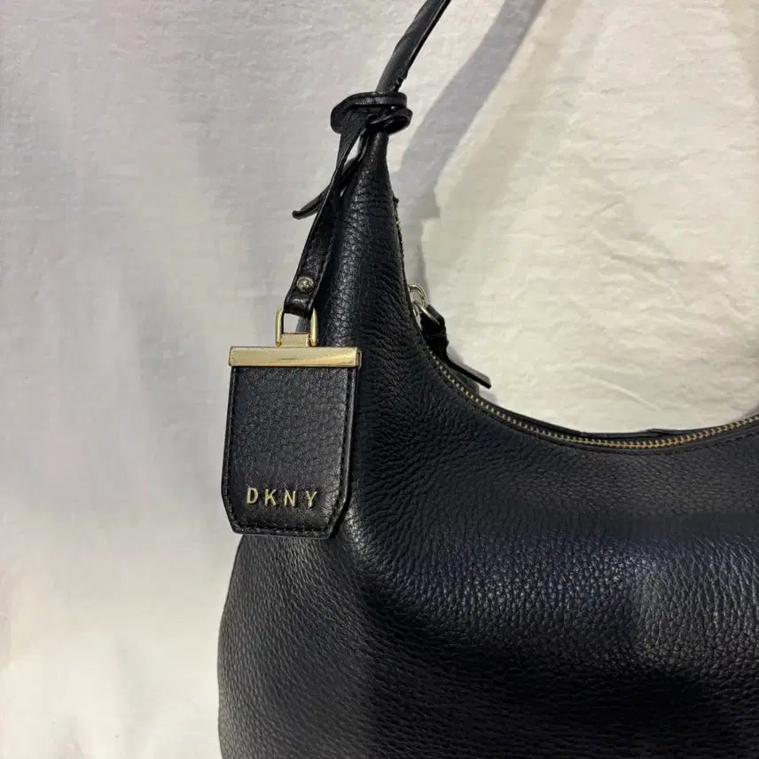 [BUNJANG] DKNY Leather Hobo Bag / DKNY 레더 호보백