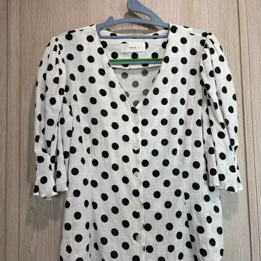 [BUNJANG] Linen Dot Blouse / 린넨 도트 블라우스