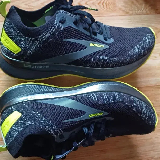 [BUNJANG] Brooks Levitate 4.0 Running Shoes 250mm / 브룩스 레비테이트 4.0 런닝화 250mm