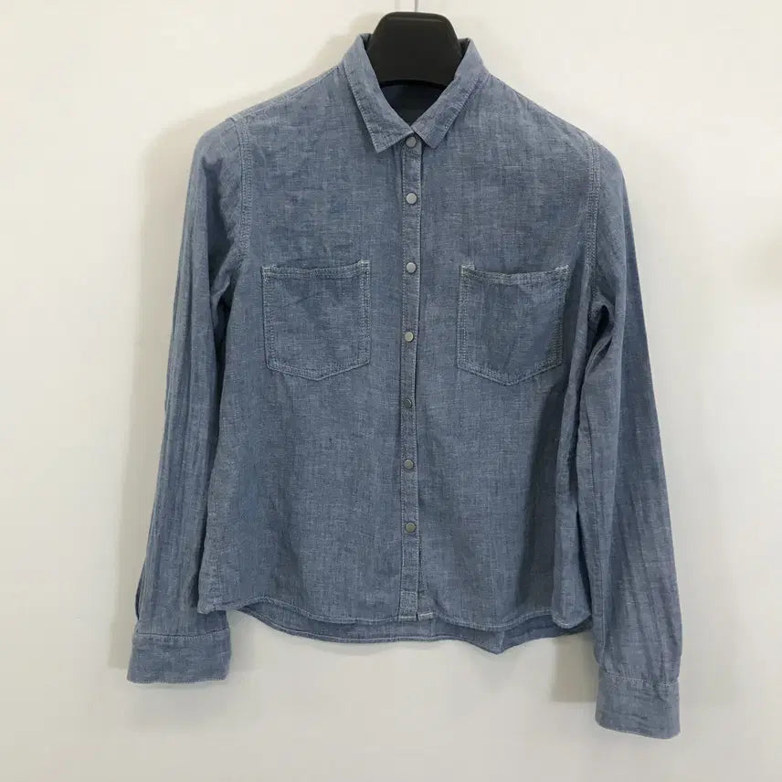 [BUNJANG] GAP Chambray Blue Shirt Snap Button Women&
