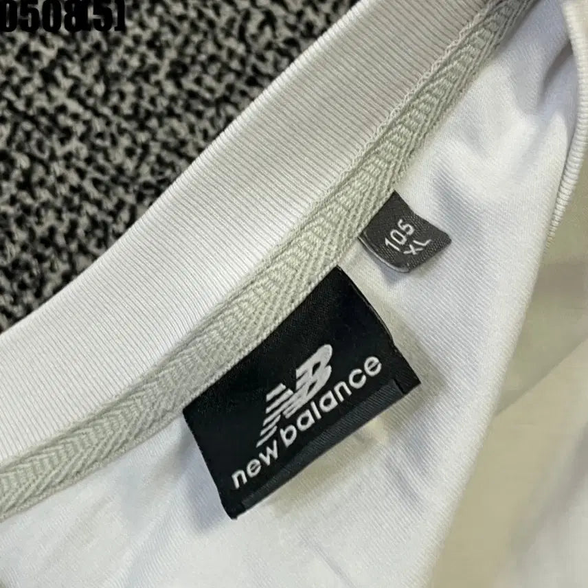 [BUNJANG] New Balance Character Graphic T-Shirt / 뉴발란스 캐릭터 반팔 티셔츠