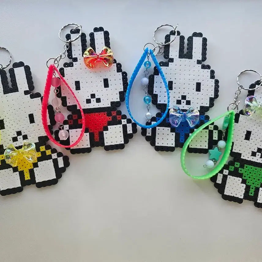 [BUNJANG] Miffy Perler Beads Keychain / 펄러비즈 미피 키링