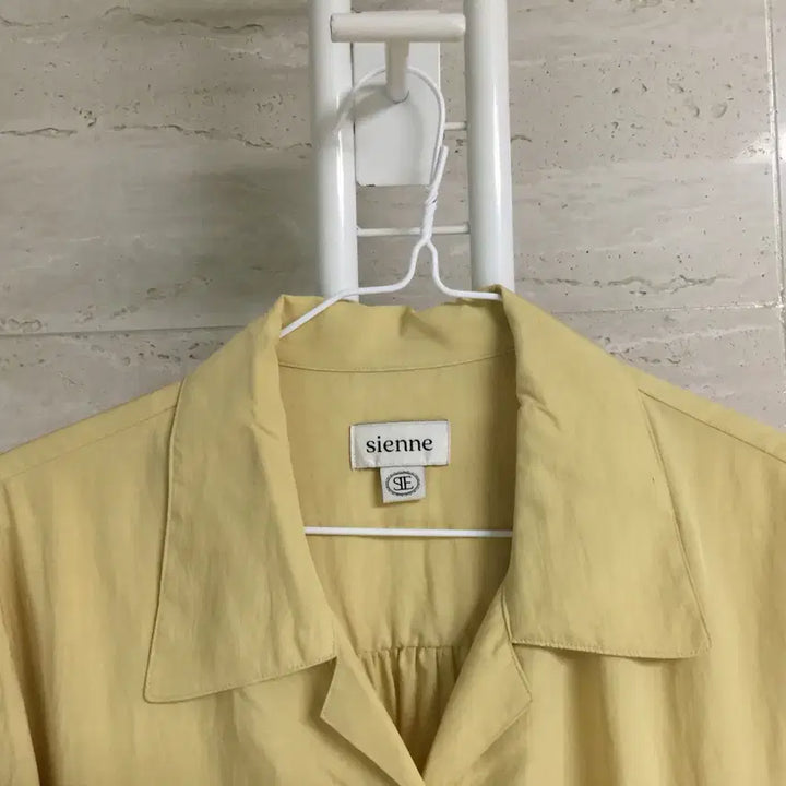 [BUNJANG] Sienne Shirred Blouse Free Size / sienne 시엔느 셔츠 블라우스 free