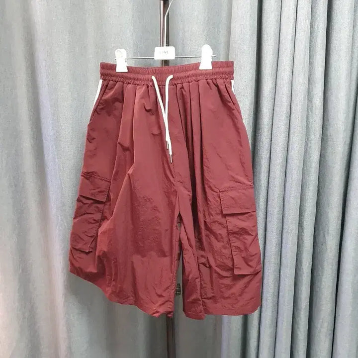 [BUNJANG] Red Bermuda Shorts / 사각사각 레드 버뮤다팬츠