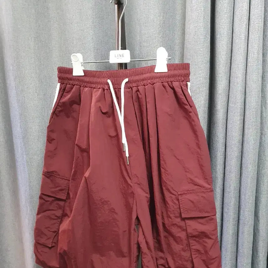 [BUNJANG] Red Bermuda Shorts / 사각사각 레드 버뮤다팬츠