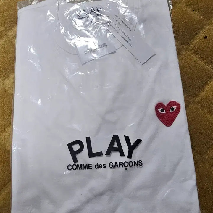 [BUNJANG] Comme des Garçons Play White Heart T-Shirt L / 꼼데가르송 플레이 흰색 하트 반팔 티셔츠L