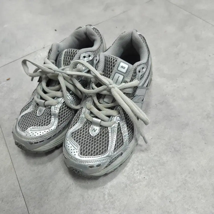 [BUNJANG] New Balance M1906REH Running Shoes / 뉴발란스 M1906REH  러닝 슈즈220