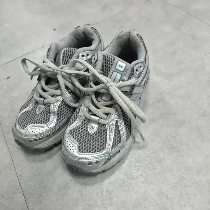 [BUNJANG] New Balance M1906REH Running Shoes / 뉴발란스 M1906REH  러닝 슈즈220