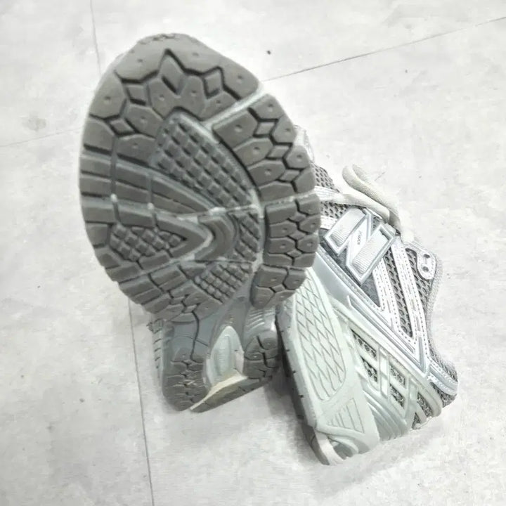 [BUNJANG] New Balance M1906REH Running Shoes / 뉴발란스 M1906REH  러닝 슈즈220