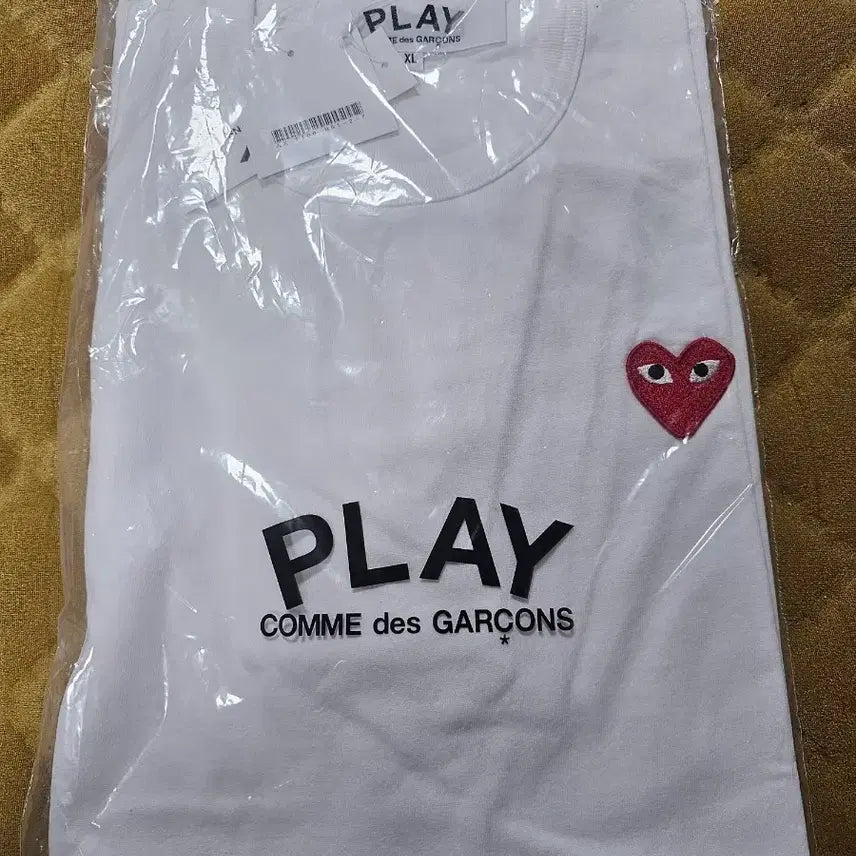 [BUNJANG] Comme des Garçons PLAY White T-Shirt XL / 꼼데가르송 플레이 흰색 반팔티 XL 새상품